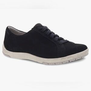 Dansko Leela Waterproof Sneaker in Black Size 40